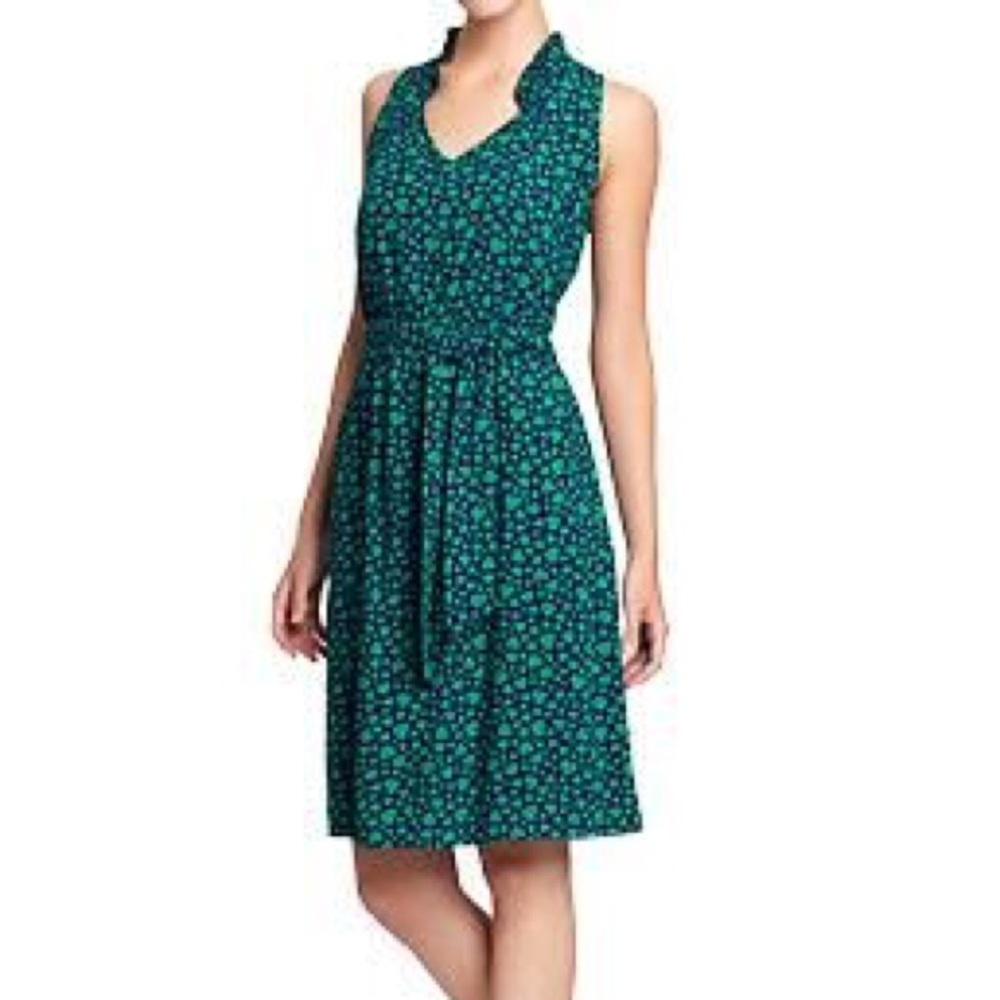 Old navy ruffled heart dress